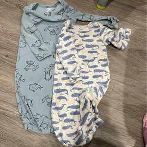 (2) Carters Baby Gowns 3M